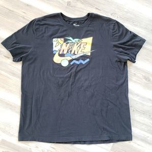 men's Nike shirt size XL "the Nike tee"